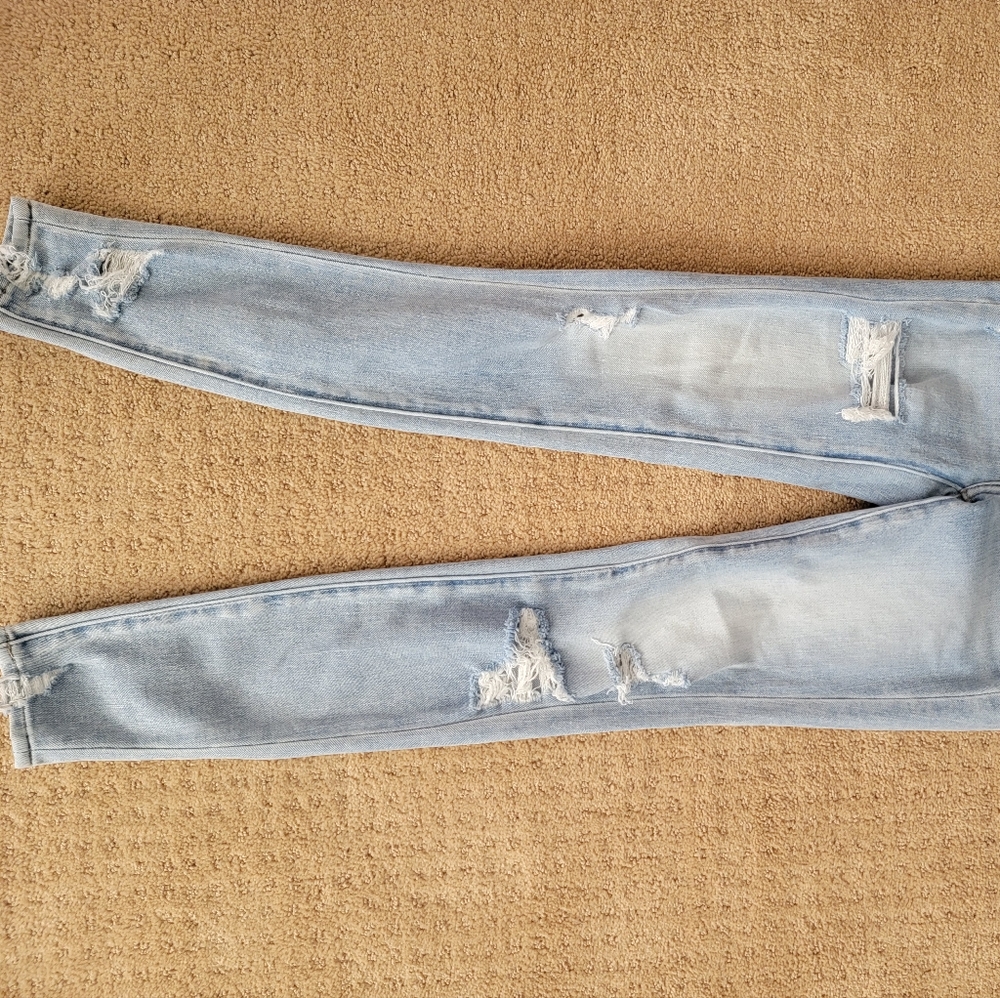 American Eagle skinny jeans
